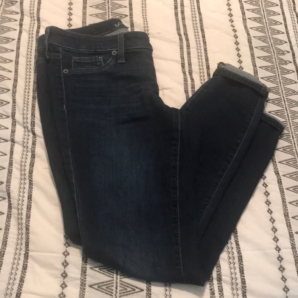 New without tags universal thread size 6 jeggings